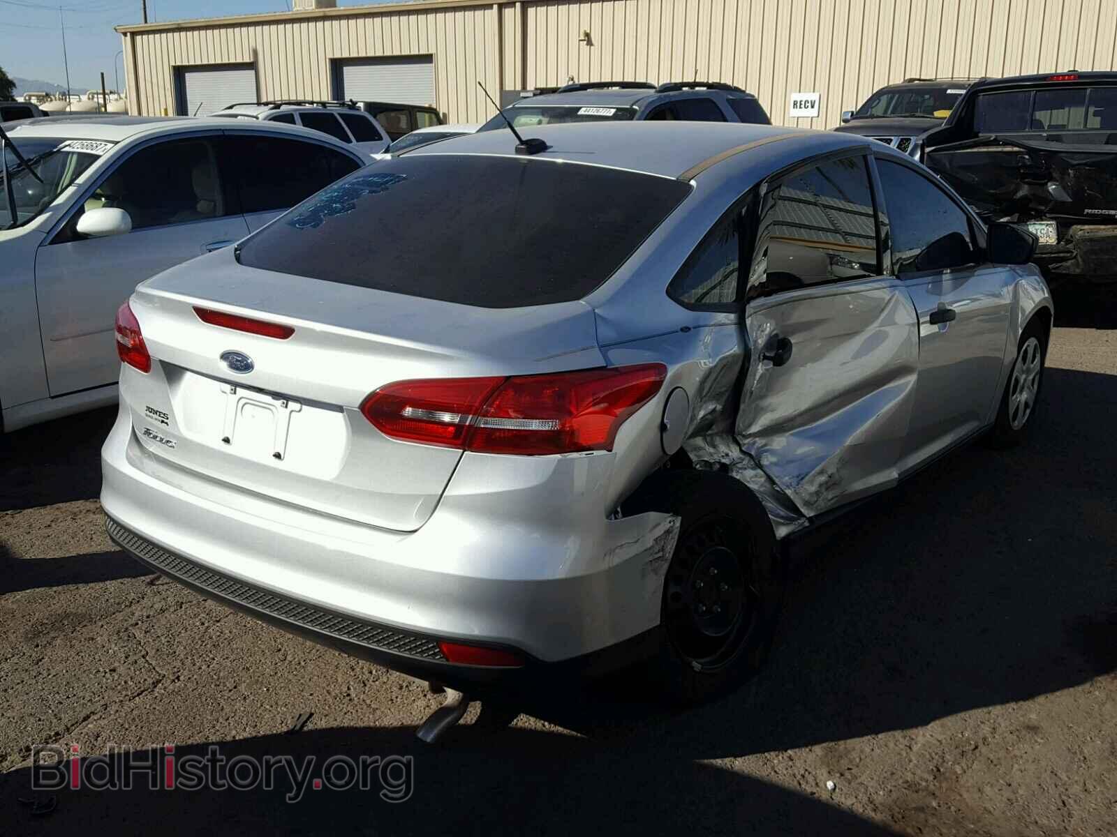 2017 FORD FOCUS - VIN: 1FADP3E20HL219811 - Photo 4