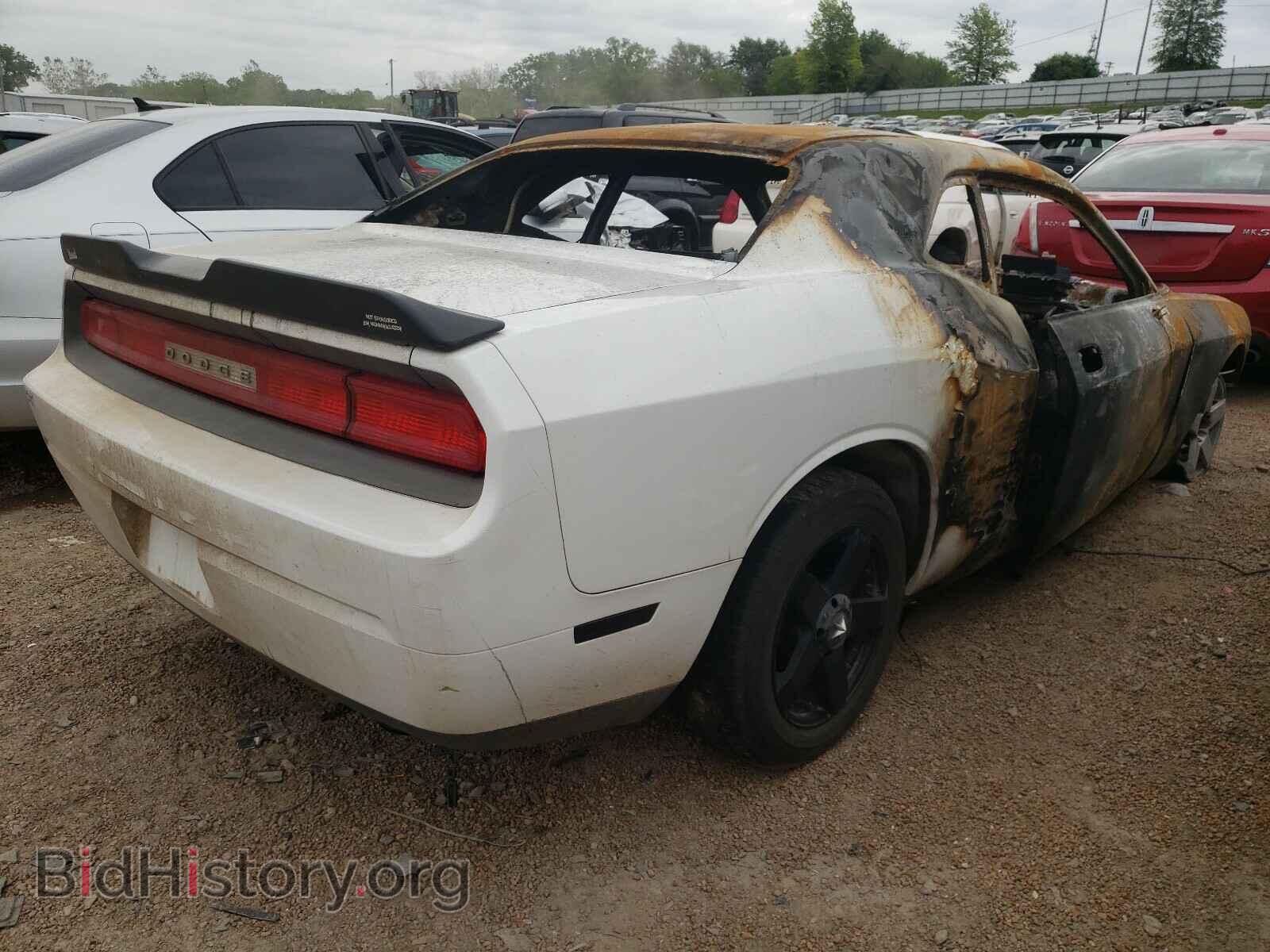 2010 DODGE CHALLENGER - VIN: 2B3CJ4DV4AH296744 - Photo 4