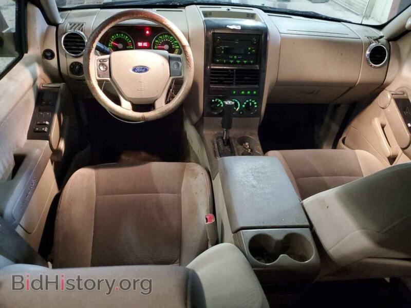 2007 Ford EXPLORER (VIN 1FMEU73E17UB40499) — photo 8 of 13