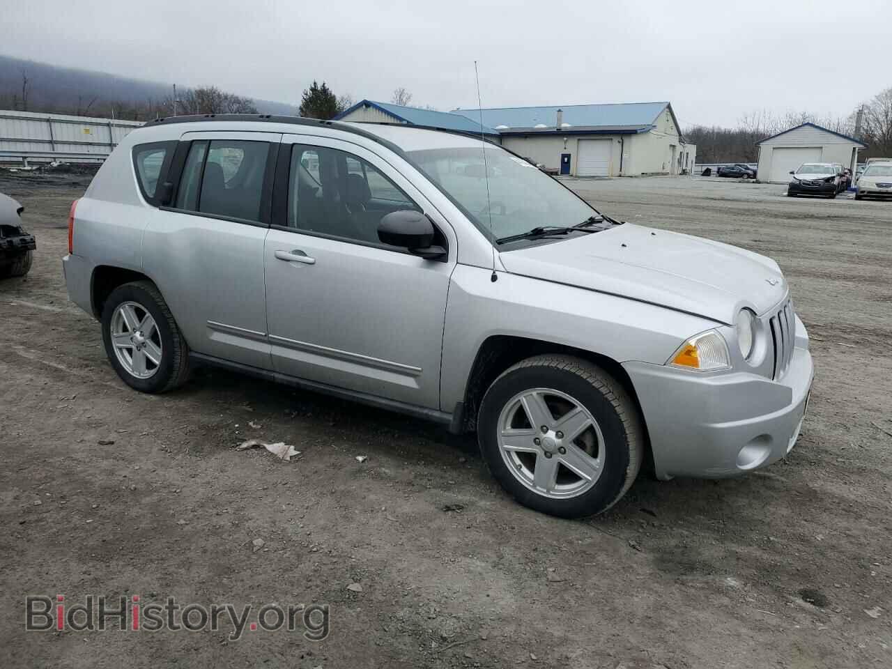 2010 JEEP COMPASS - VIN: 1J4NF4FB2AD572065 - Фото 4
