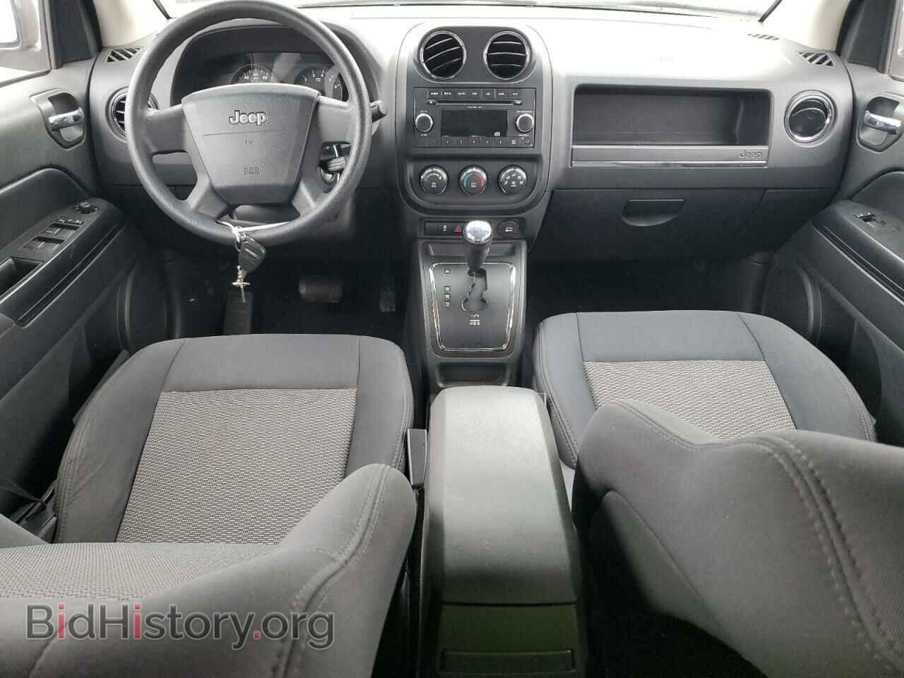 2010 JEEP COMPASS - VIN: 1J4NF4FB2AD572065 - Фото 8