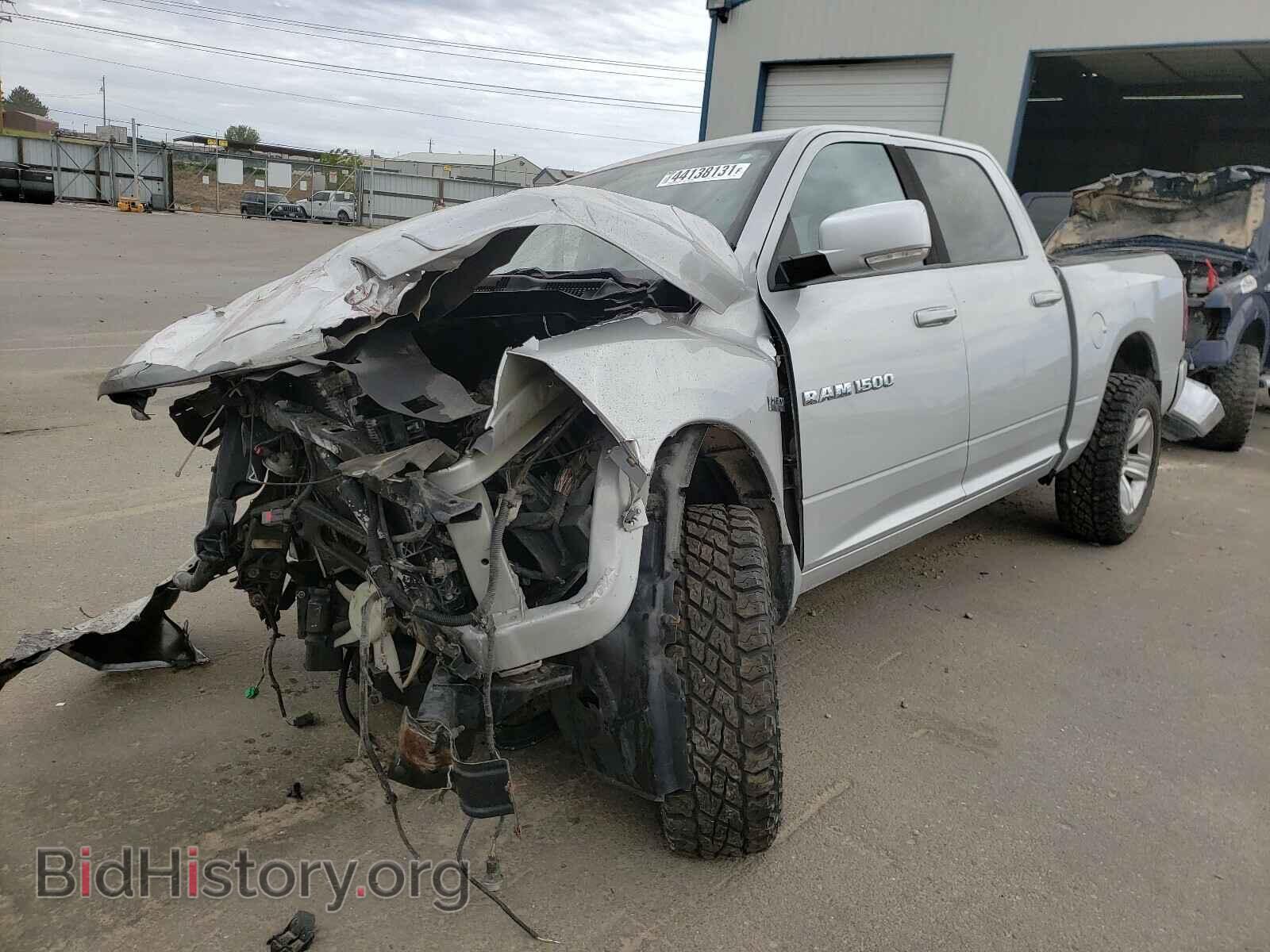 2011 DODGE RAM 1500 - VIN: 1D7RV1CT3BS646408 - Фото 2