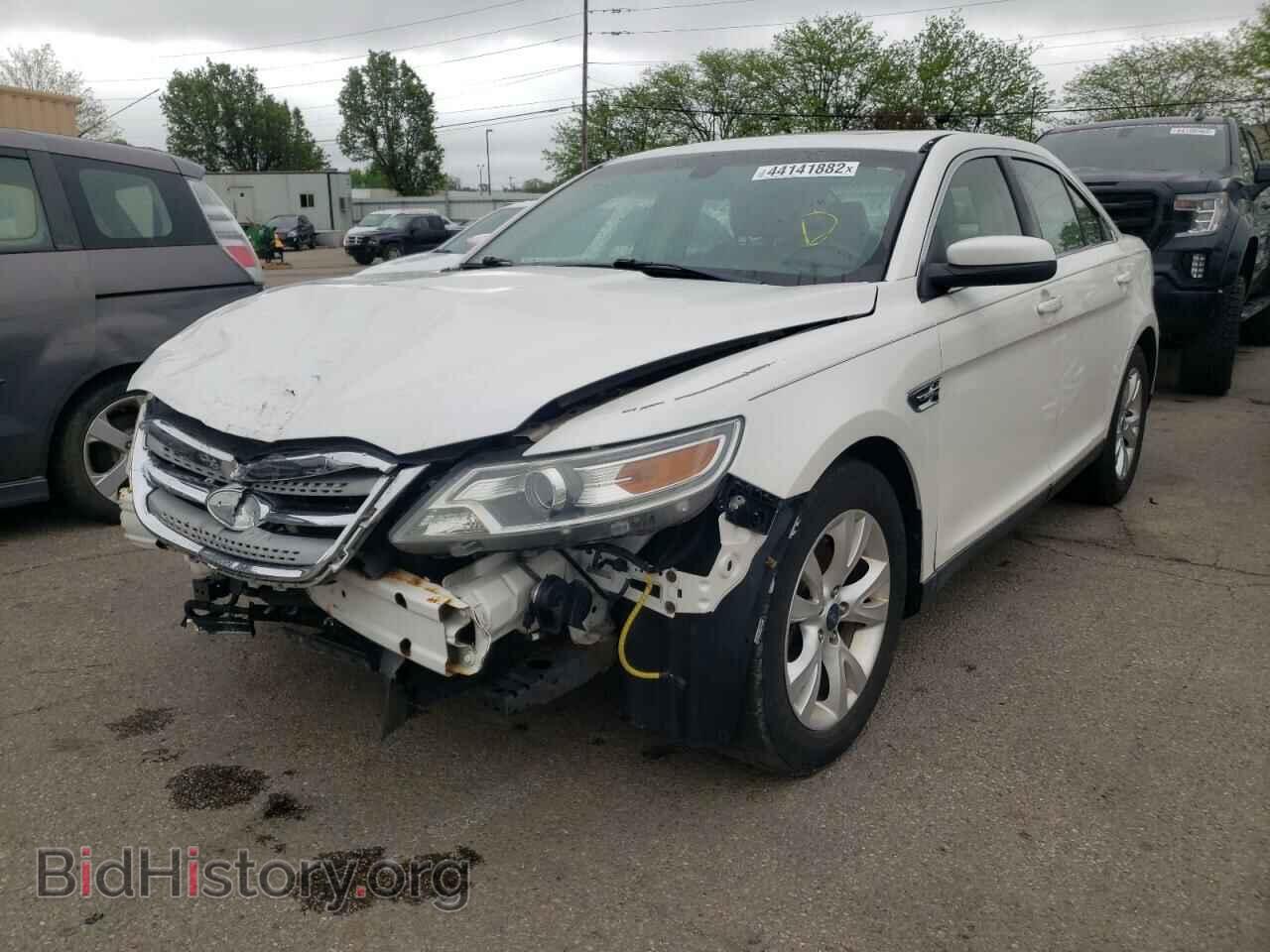 2010 FORD TAURUS - VIN: 1FAHP2EW5AG123525 - Фото 2