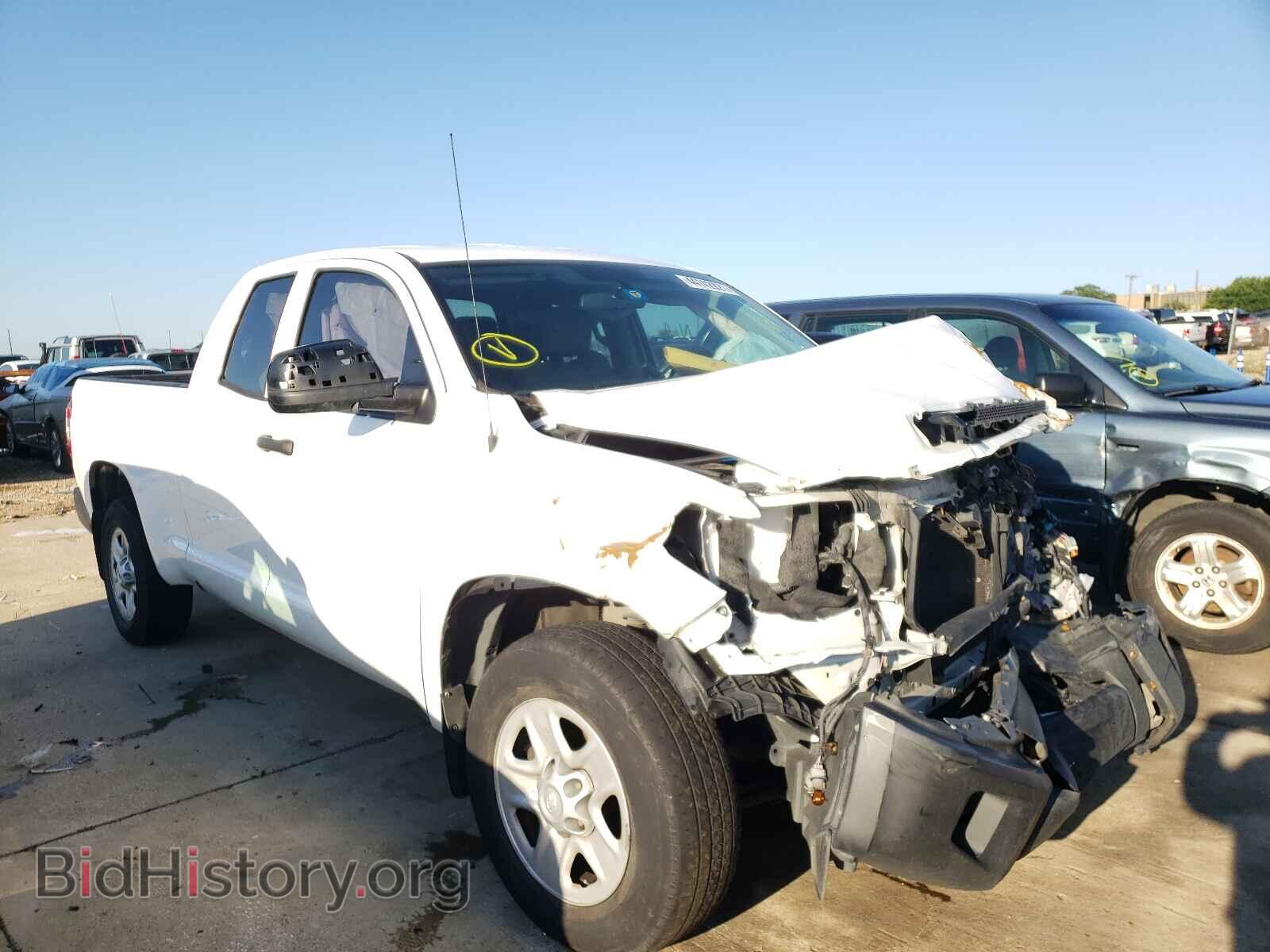 Photo 5TFRM5F13GX098080 - TOYOTA TUNDRA 2016