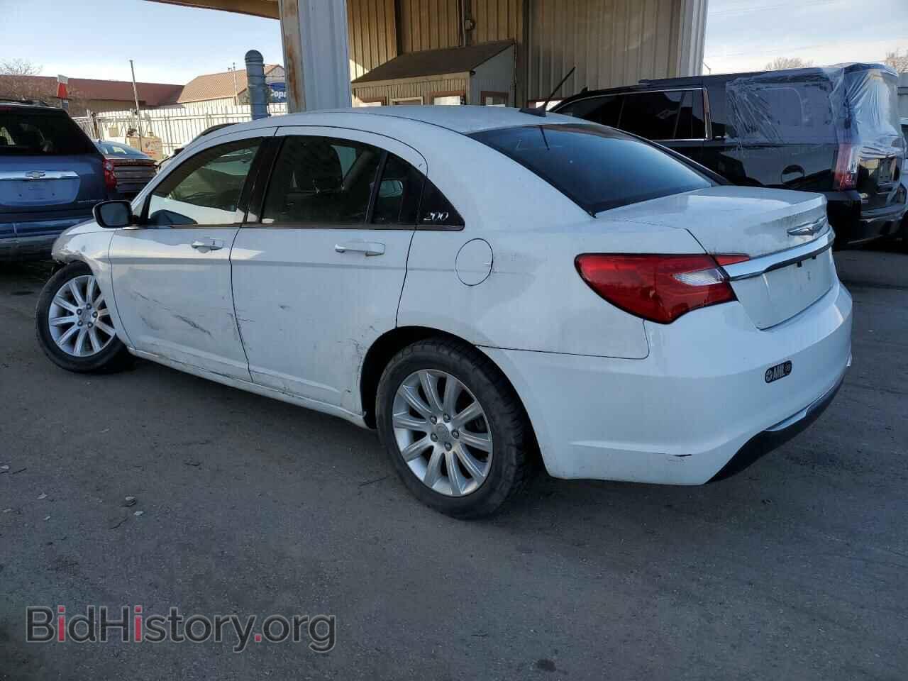 2013 CHRYSLER 200 - VIN: 1C3CCBBB2DN672640 - Фото 2