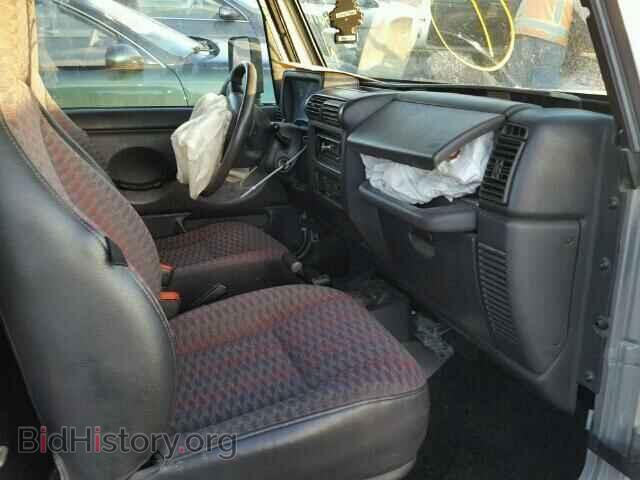 2000 JEEP WRANGLER - VIN: 1J4FA29P2YP720285 - Фото 5