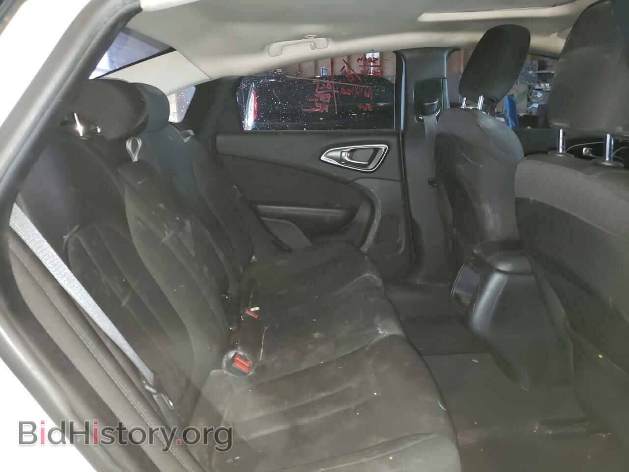 2016 CHRYSLER 200 - VIN: 1C3CCCAB1GN168558 - Фото 6