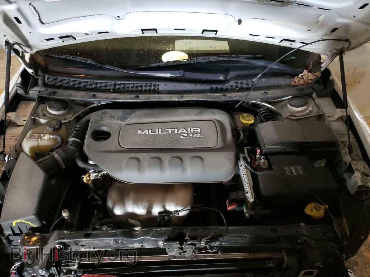 2016 CHRYSLER 200 - VIN: 1C3CCCAB1GN168558 - Фото 7