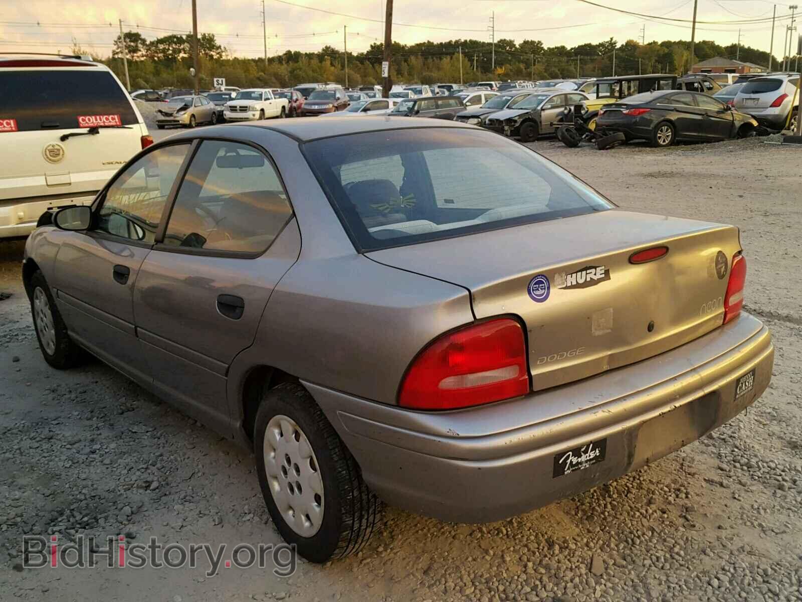 1998 DODGE NEON - VIN: 3B3ES47C1WT211745 - Фото 3