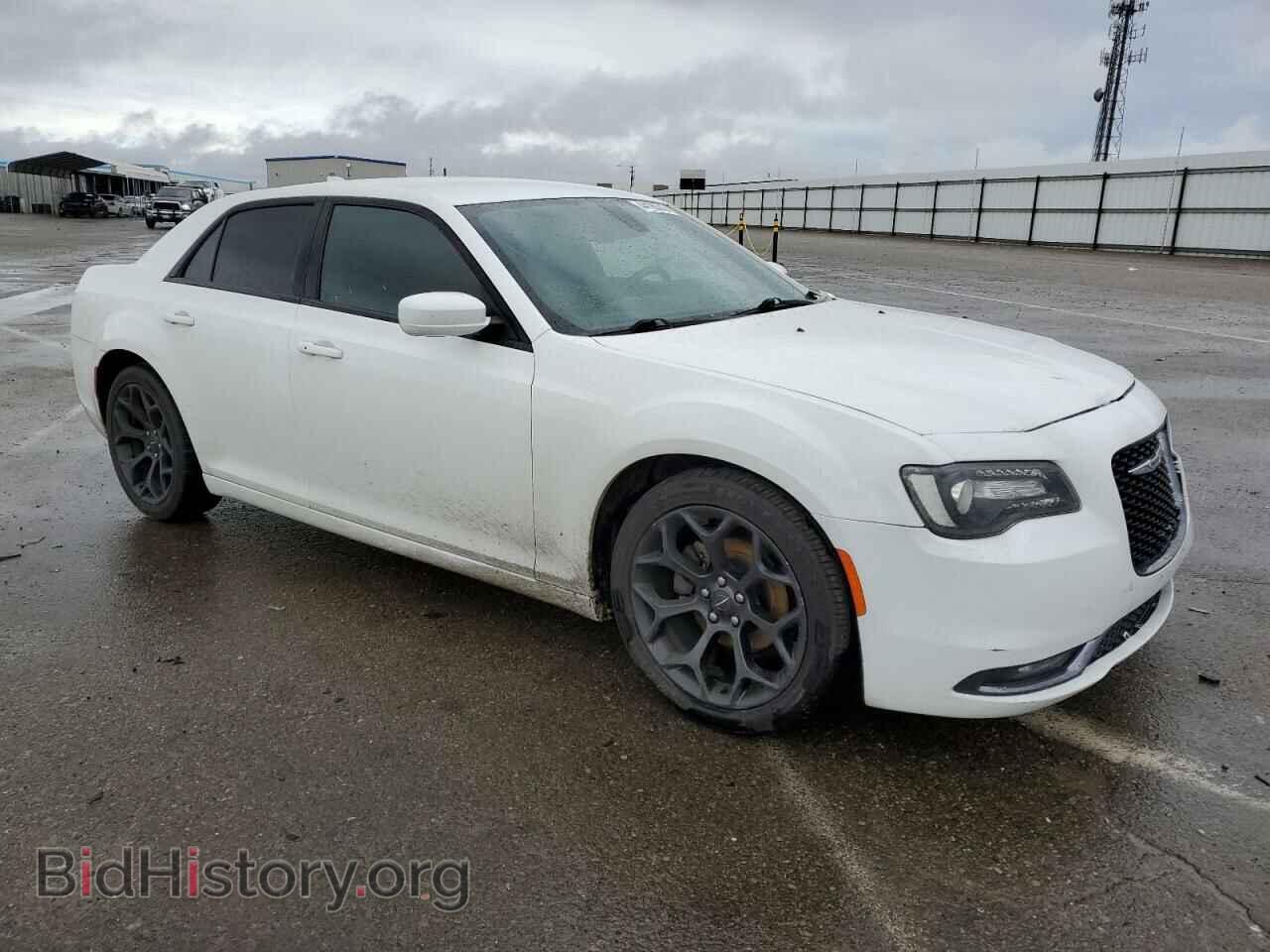 2019 CHRYSLER 300 - VIN: 2C3CCABG0KH515099 - Фото 4