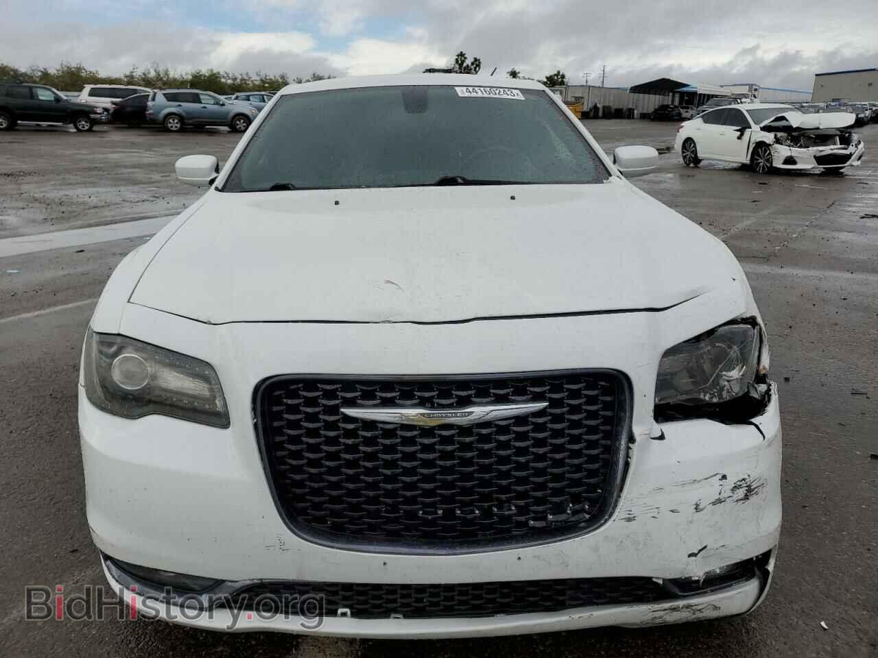 2019 CHRYSLER 300 - VIN: 2C3CCABG0KH515099 - Фото 5