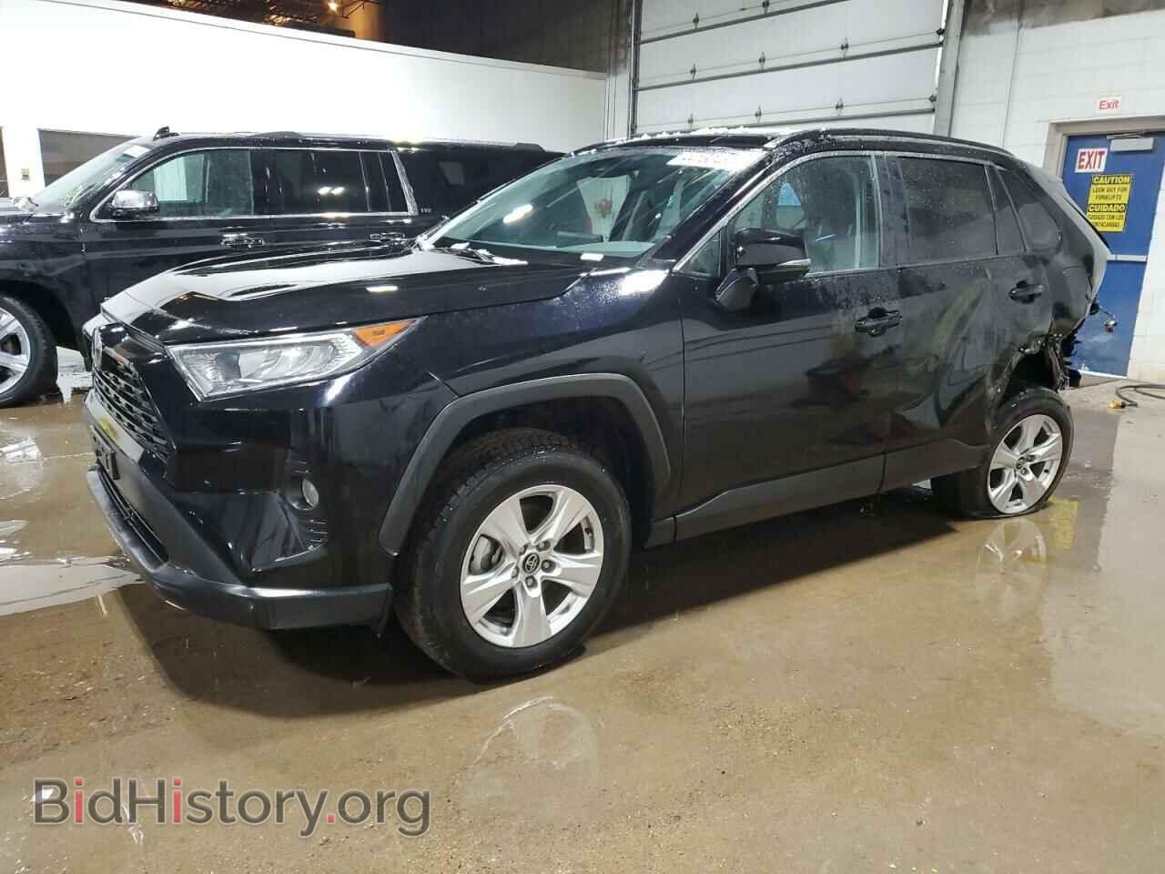 Фотография 2T3P1RFVXLW132122 - TOYOTA RAV4 2020