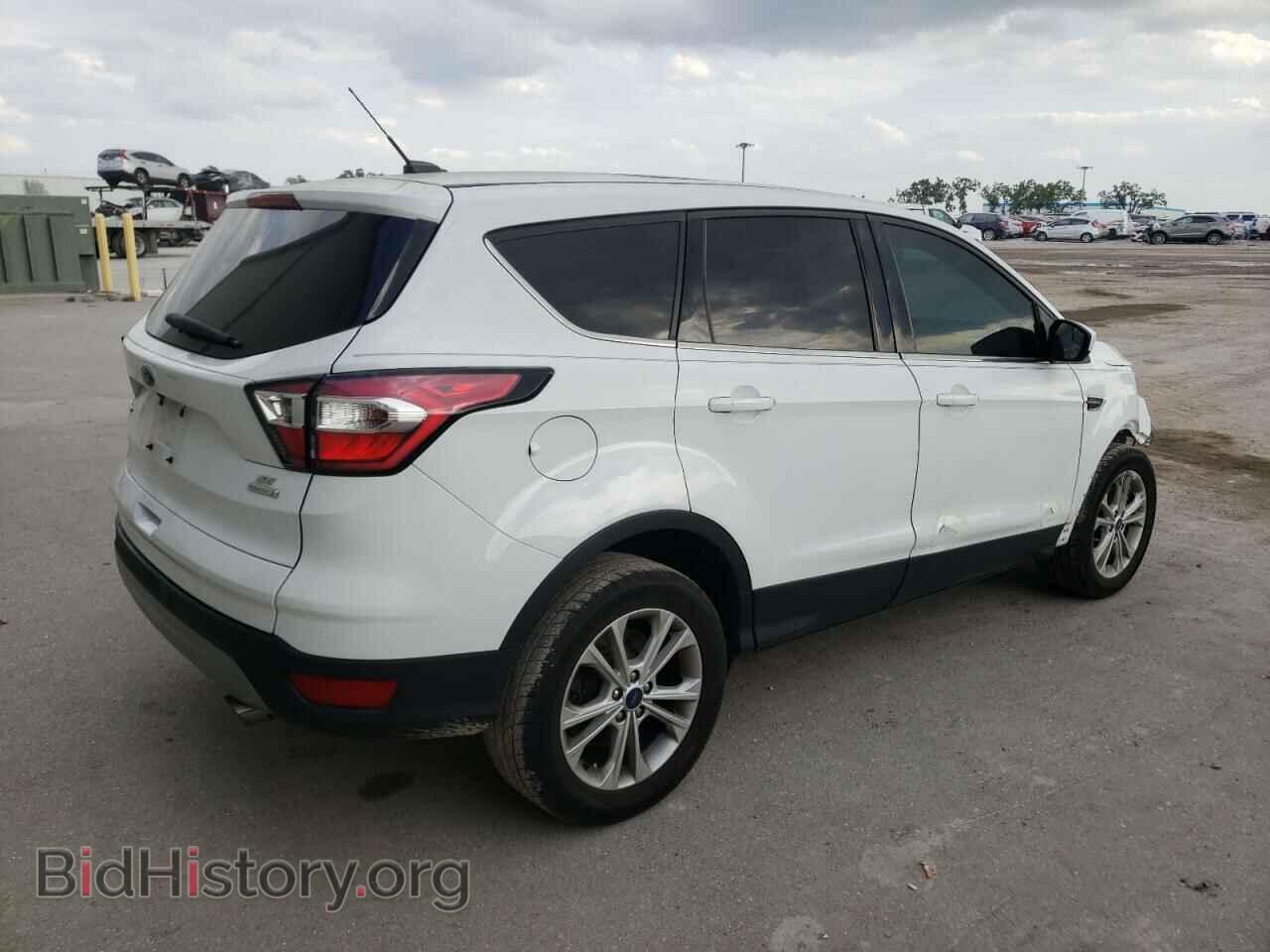 2017 FORD ESCAPE - VIN: 1FMCU0G92HUC96581 - Фото 3