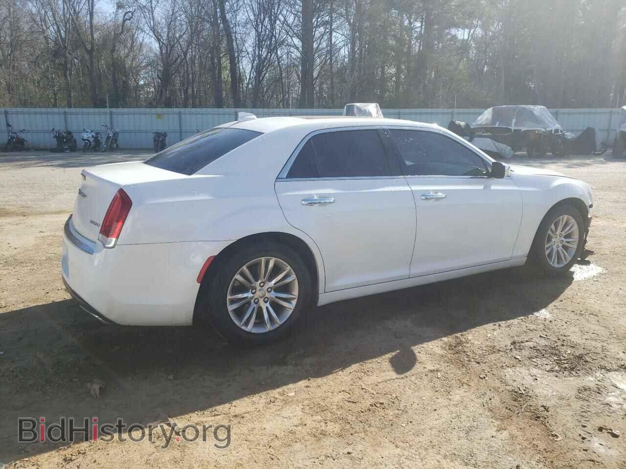 2017 CHRYSLER 300 - VIN: 2C3CCAEG2HH564910 - Фото 3