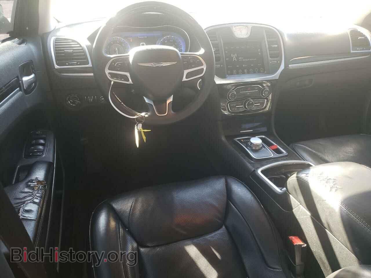 2017 CHRYSLER 300 - VIN: 2C3CCAEG2HH564910 - Фото 8