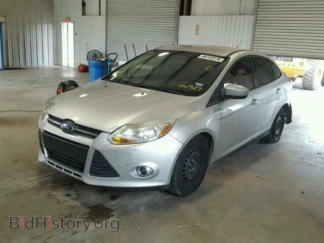 2012 Ford FOCUS (VIN 1FAHP3F28CL106567) — фото 2 из 10