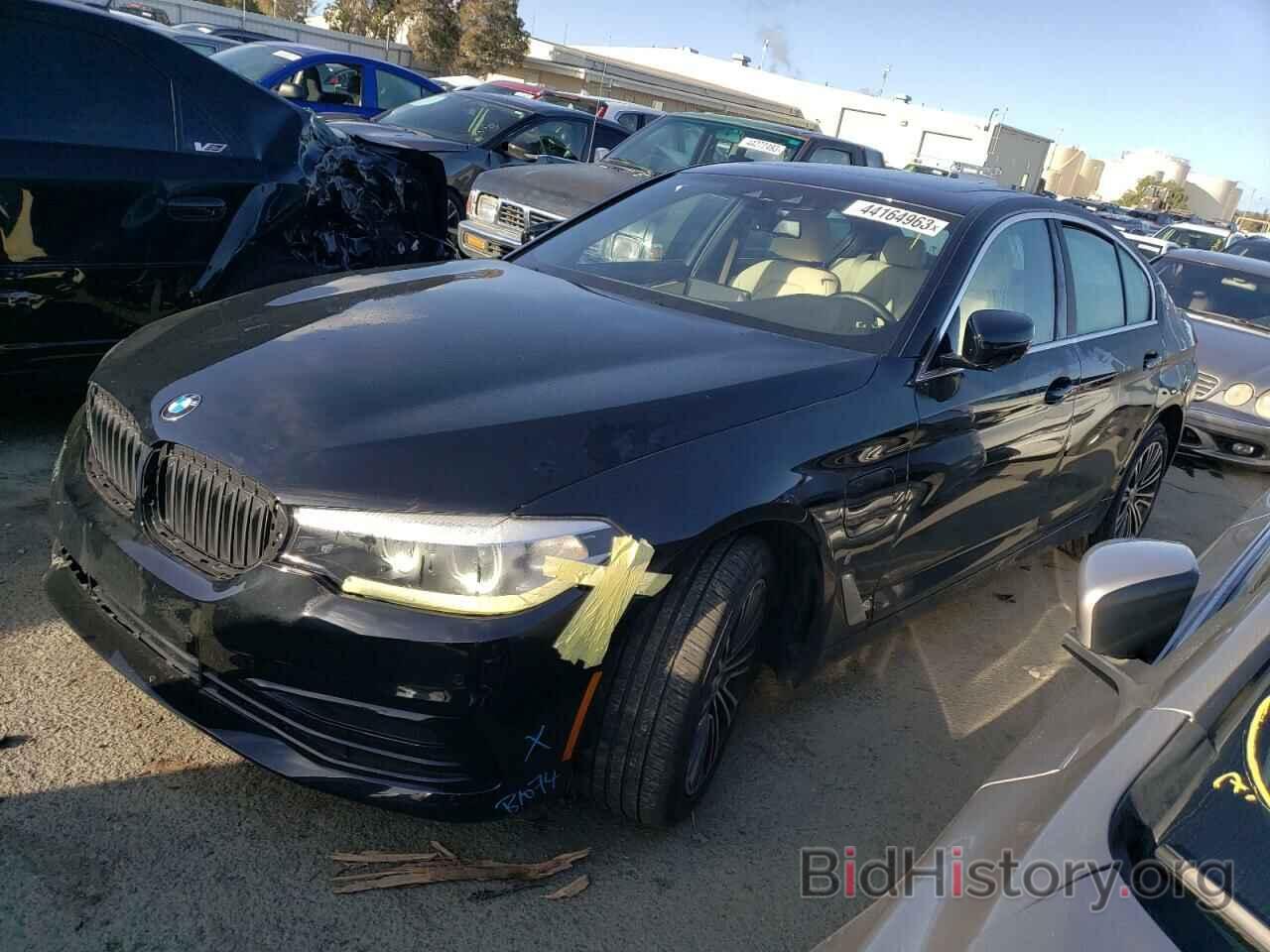 Photo WBAJA9C5XKB399405 - BMW 5 SERIES 2019