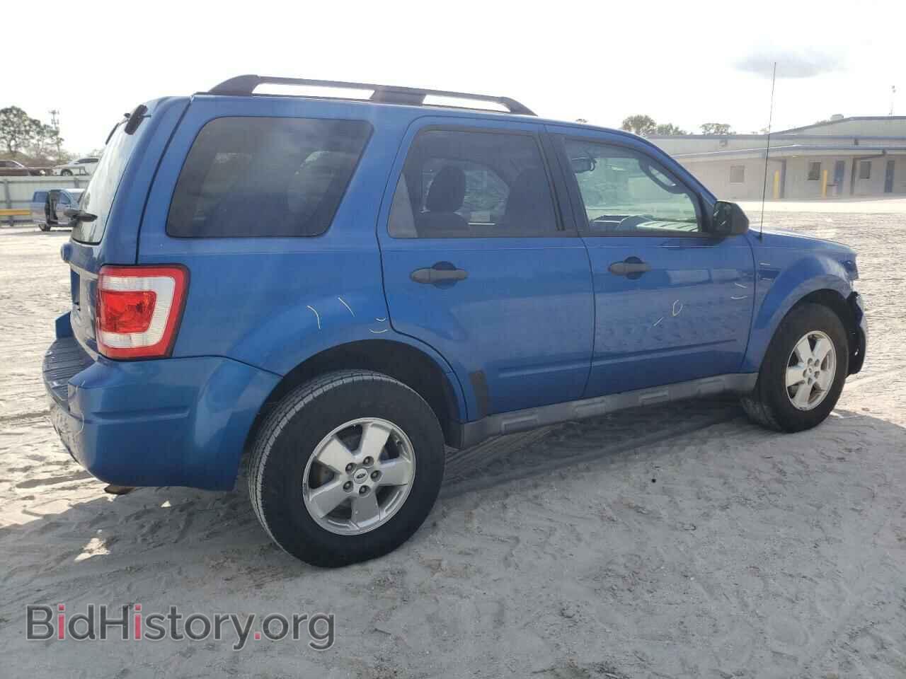 2011 FORD ESCAPE - VIN: 1FMCU0D75BKC19208 - Фото 3