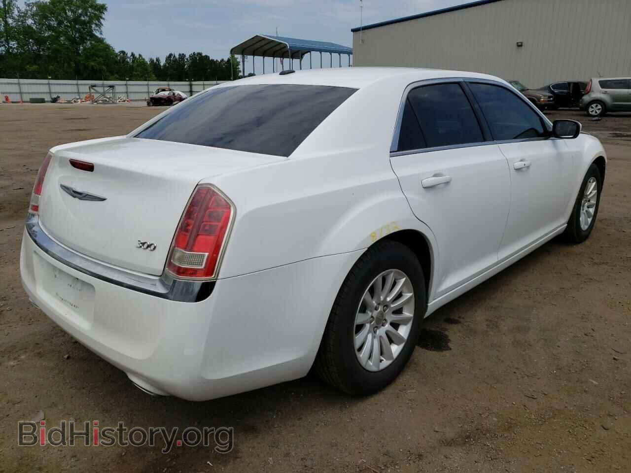 2014 CHRYSLER 300 - VIN: 2C3CCAAG5EH175695 - Фото 4