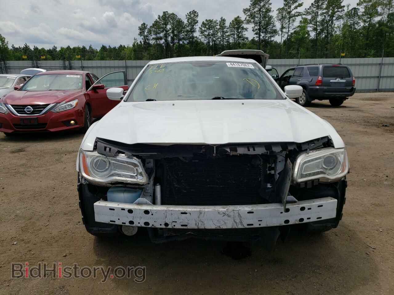 2014 CHRYSLER 300 - VIN: 2C3CCAAG5EH175695 - Фото 9