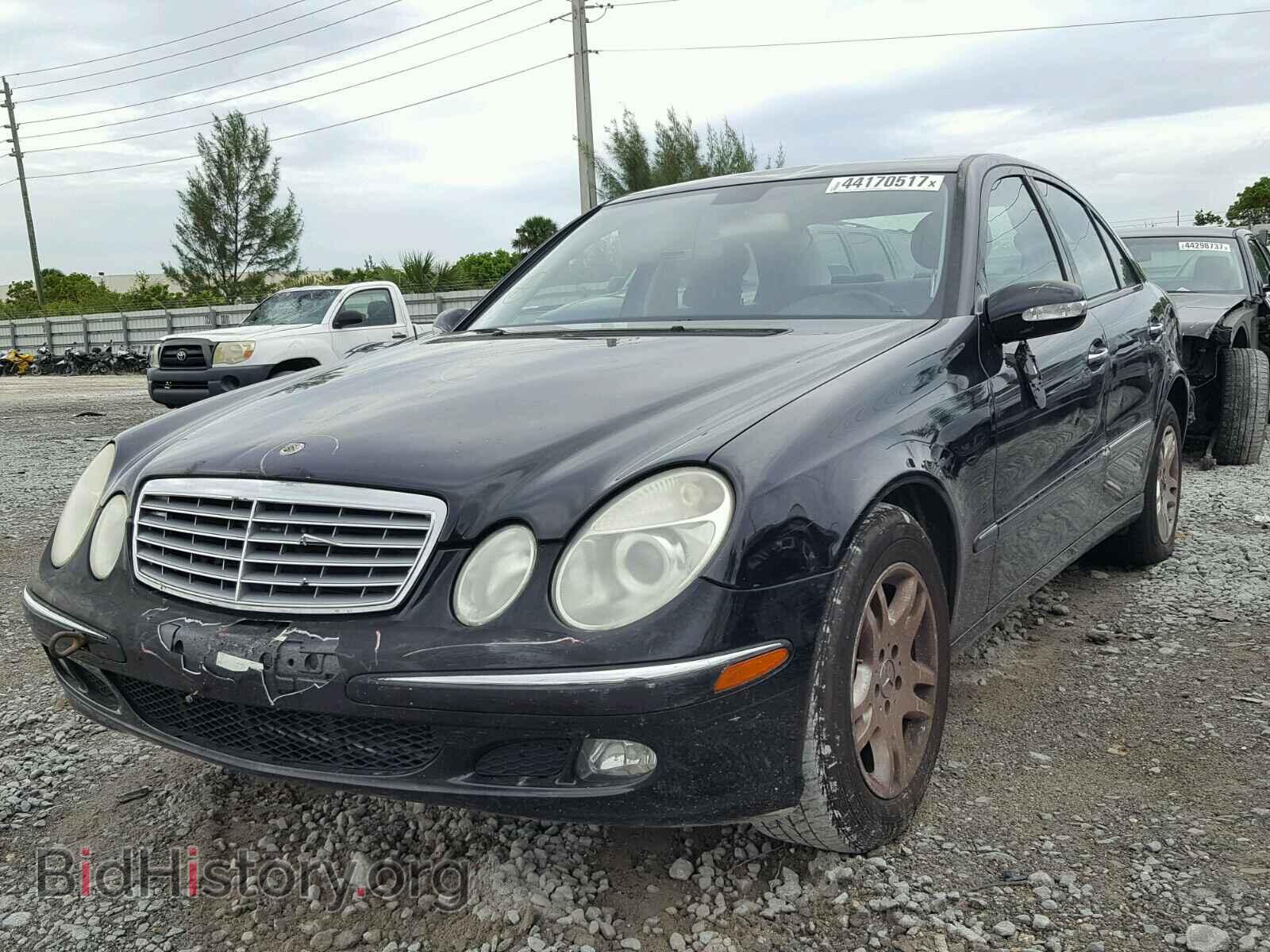 2005 MERCEDES-BENZ E 320 - VIN: WDBUF65J05A724176 - Фото 2