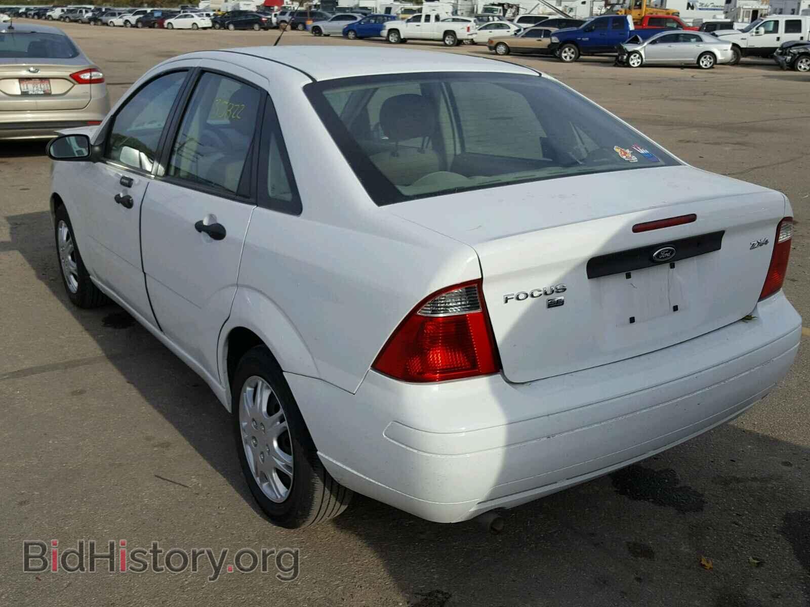 2005 FORD FOCUS - VIN: 1FAFP34N15W155986 - Фото 3