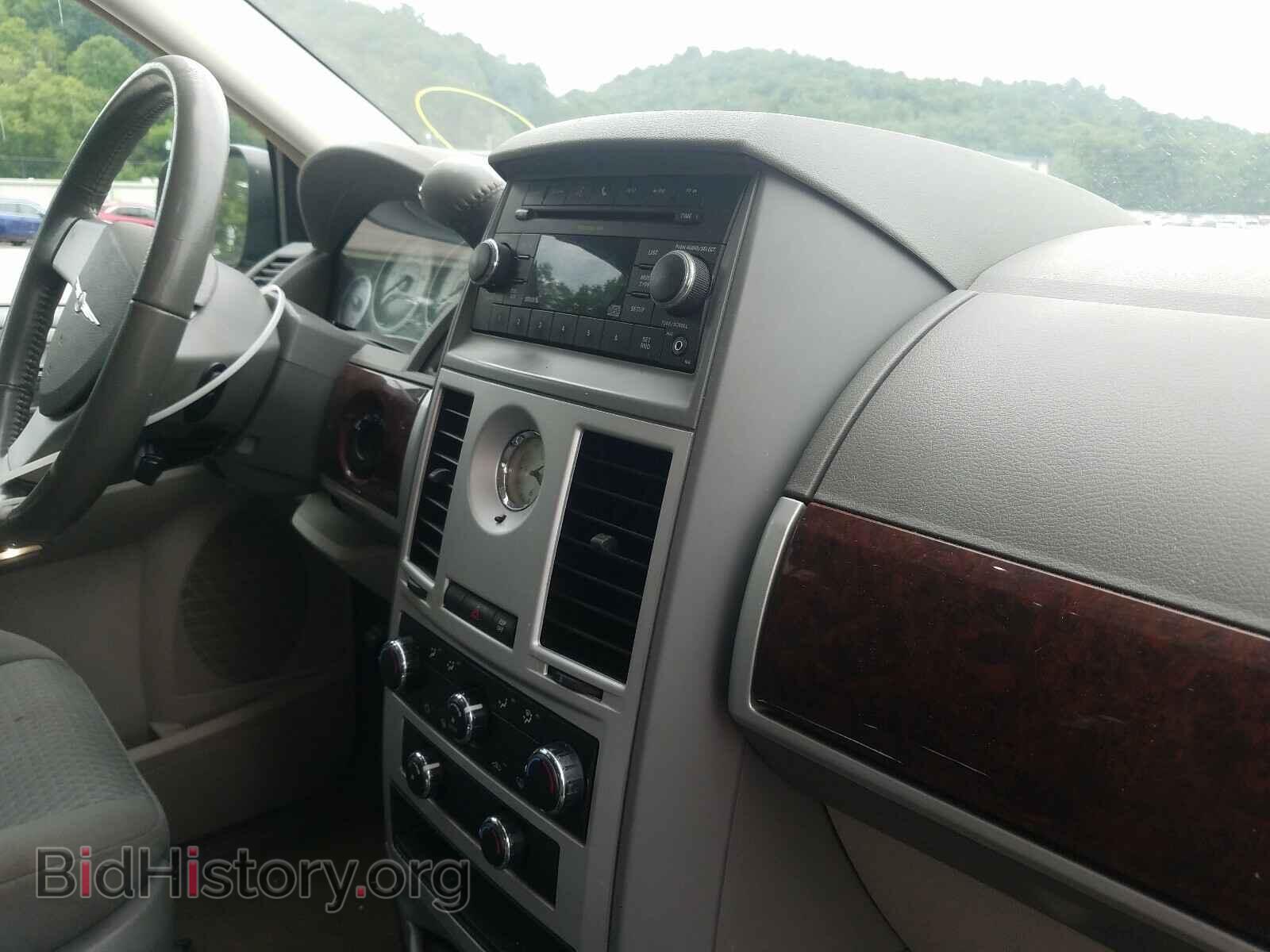 2010 CHRYSLER MINIVAN - VIN: 2A4RR5D11AR300452 - Фото 9