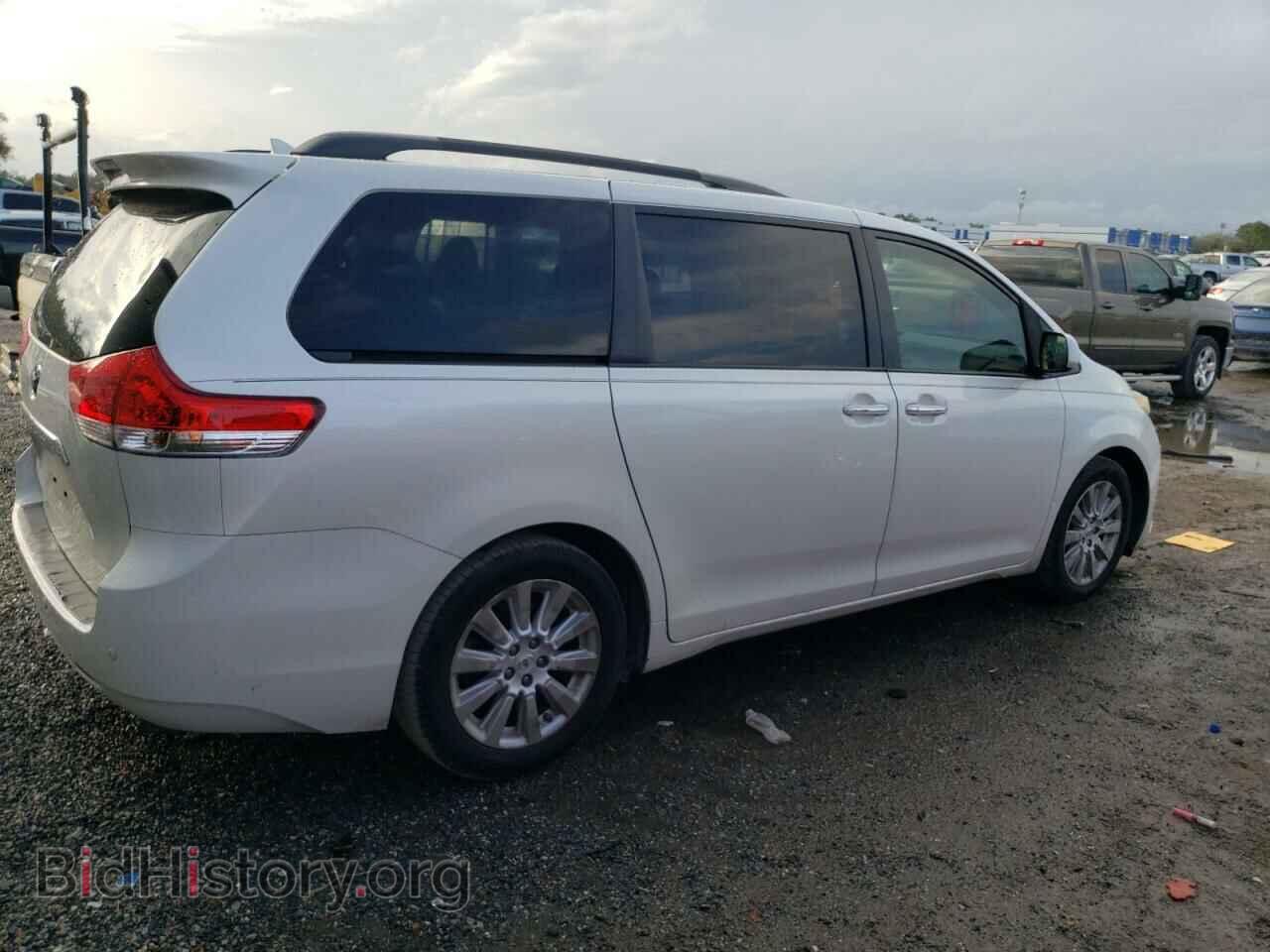 2011 TOYOTA All Models - VIN: 5TDYK3DC2BS039174 - Photo 3