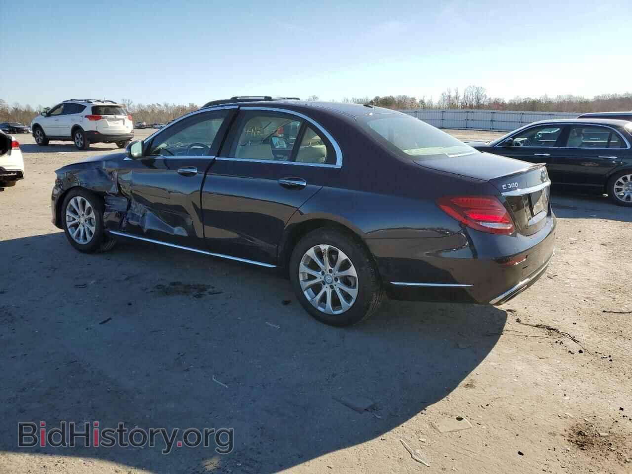 2017 MERCEDES-BENZ E-CLASS - VIN: WDDZF4KB2HA149260 - Фото 2