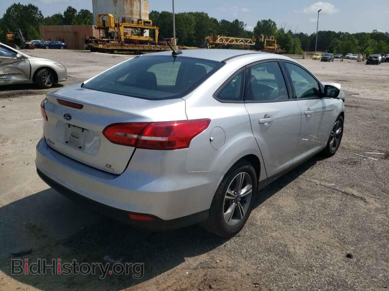 2017 FORD FOCUS - VIN: 1FADP3FE2HL283731 - Photo 4