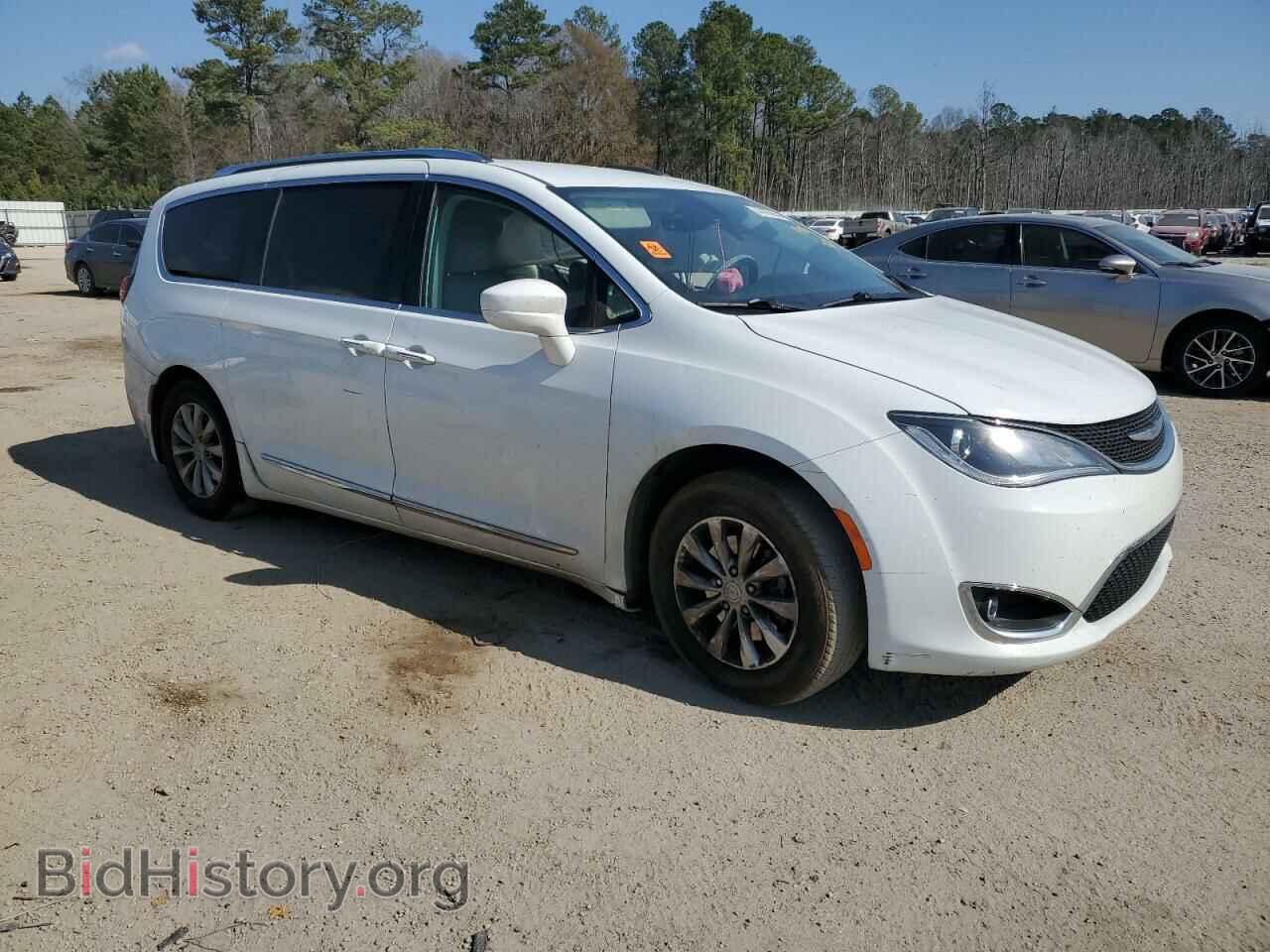 2019 CHRYSLER PACIFICA - VIN: 2C4RC1BG5KR592809 - Фото 4