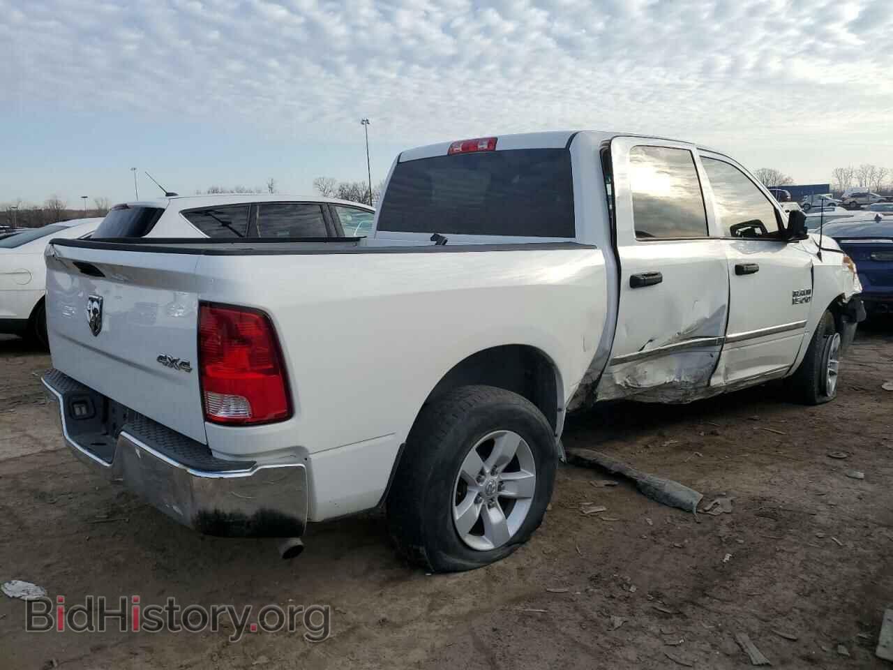 2017 RAM 1500 - VIN: 3C6RR7KTXHG746256 - Photo 3