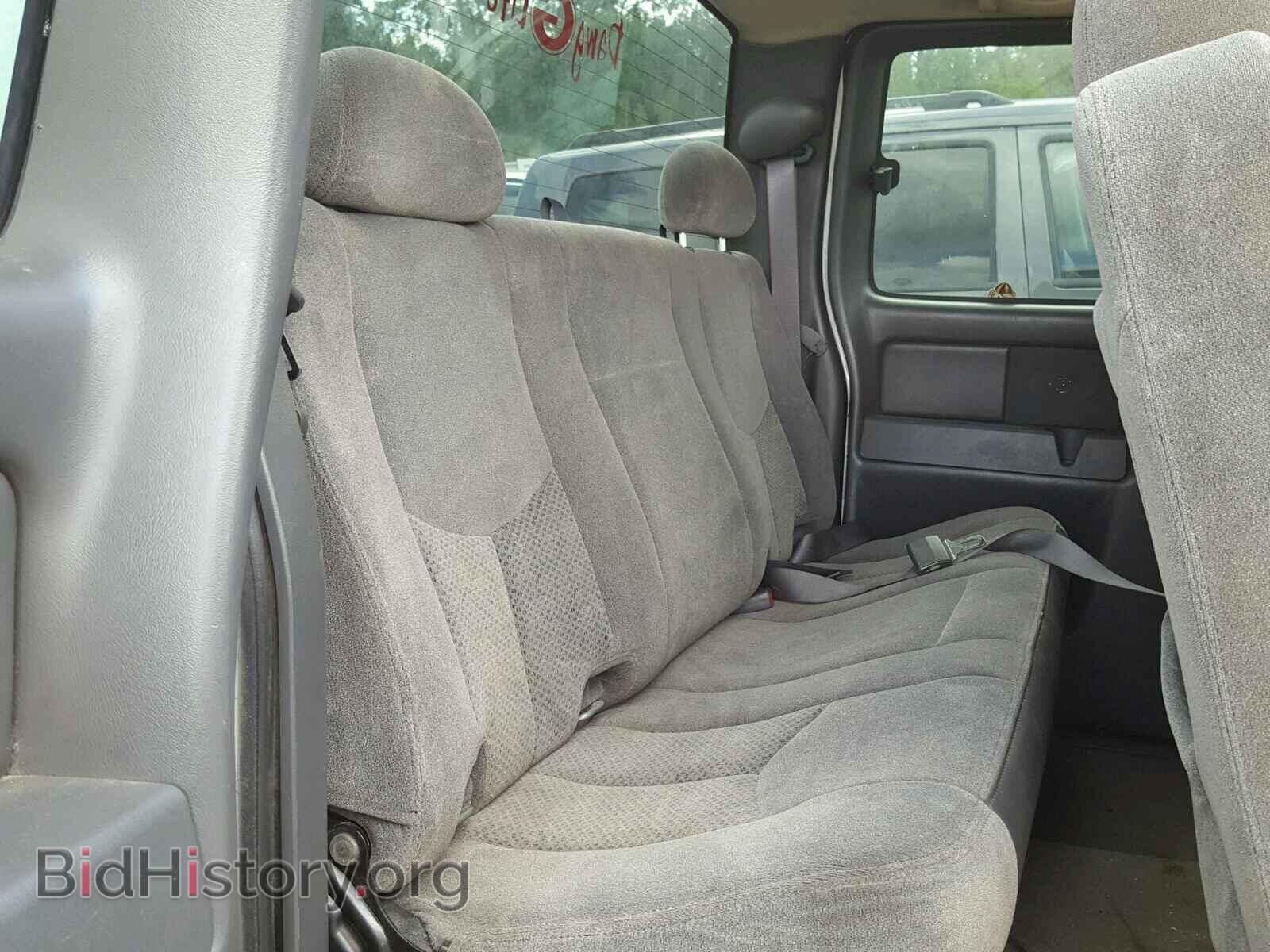 2005 CHEVROLET SILVERADO - VIN: 1GCHC29U35E195372 - Фото 6