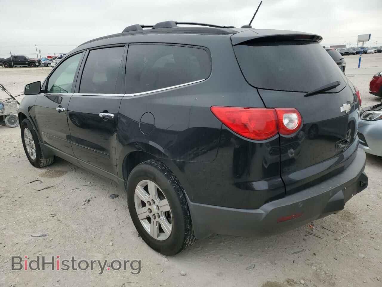 2010 CHEVROLET TRAVERSE - VIN: 1GNLRFED7AS143204 - Фото 2
