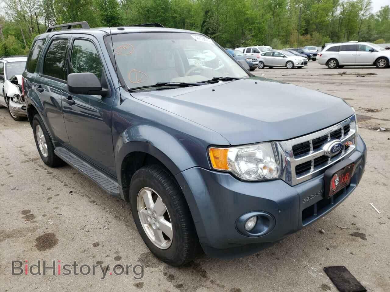 Фотография 1FMCU0D78BKA93541 - FORD ESCAPE 2011