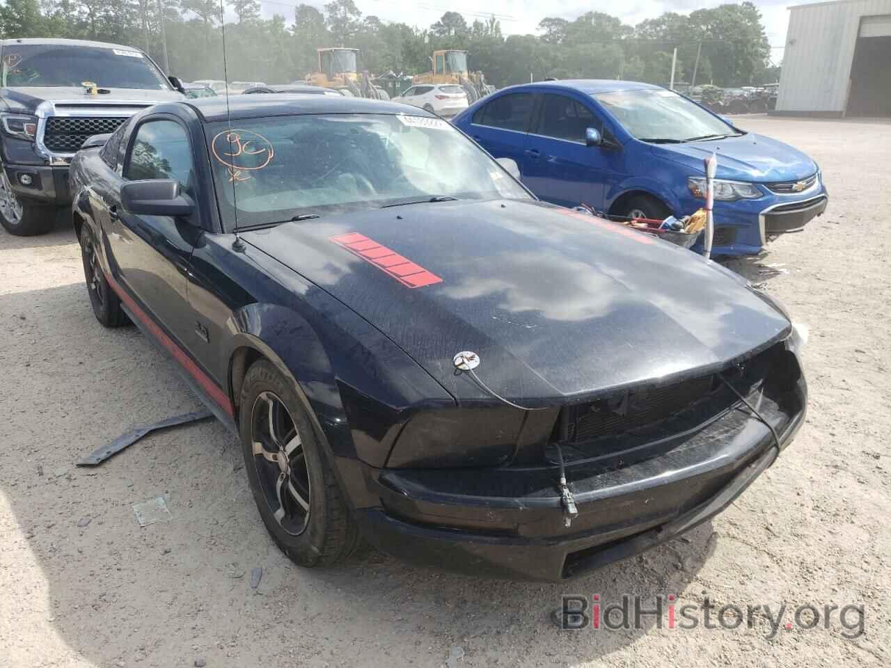 Photo 1ZVFT80N775324259 - FORD MUSTANG 2007