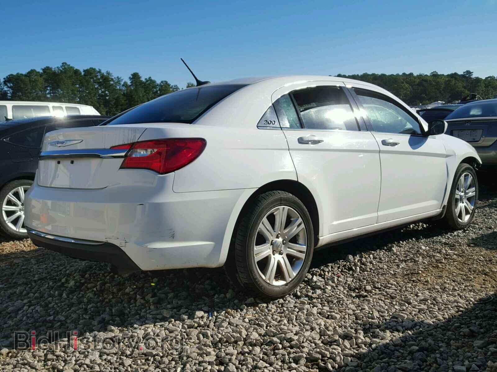 2012 CHRYSLER 200 - VIN: 1C3CCBAB1CN318575 - Фото 4