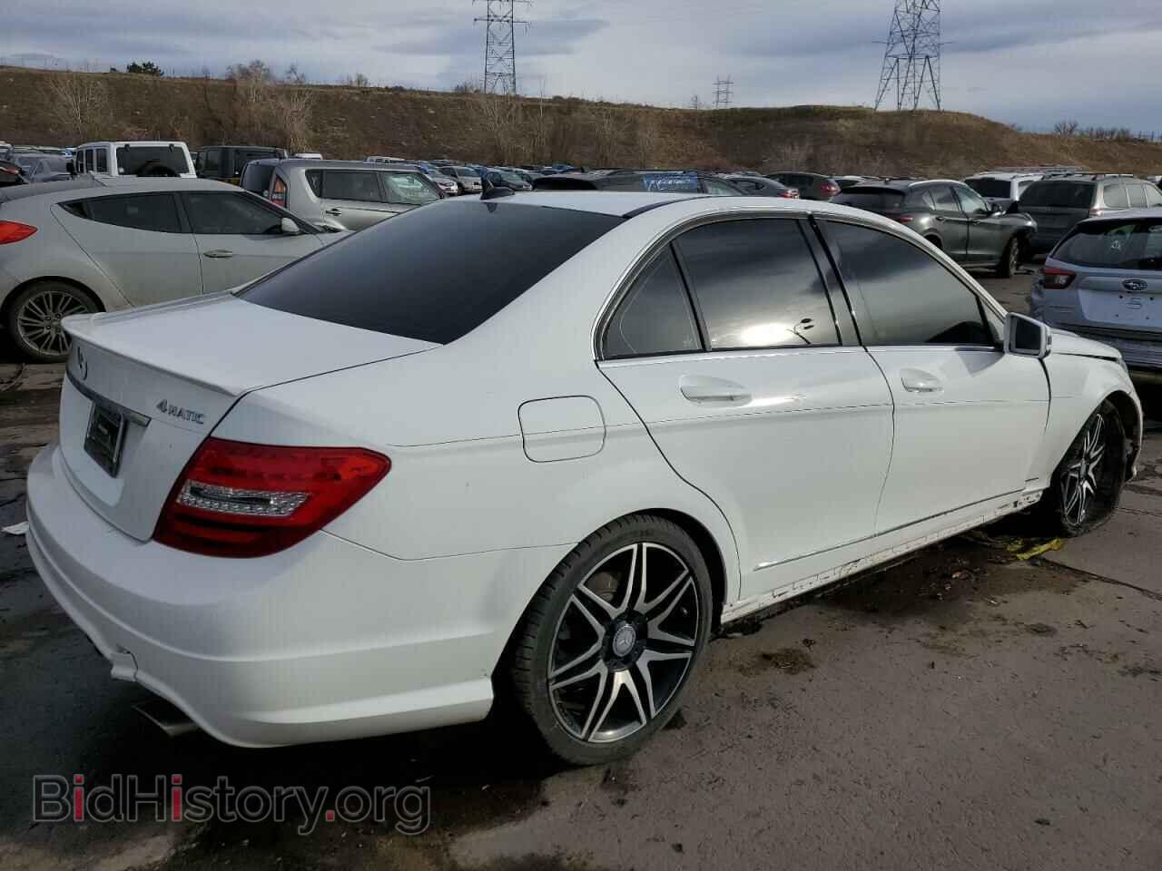2013 MERCEDES-BENZ C-CLASS - VIN: WDDGF8AB7DR242304 - Фото 3