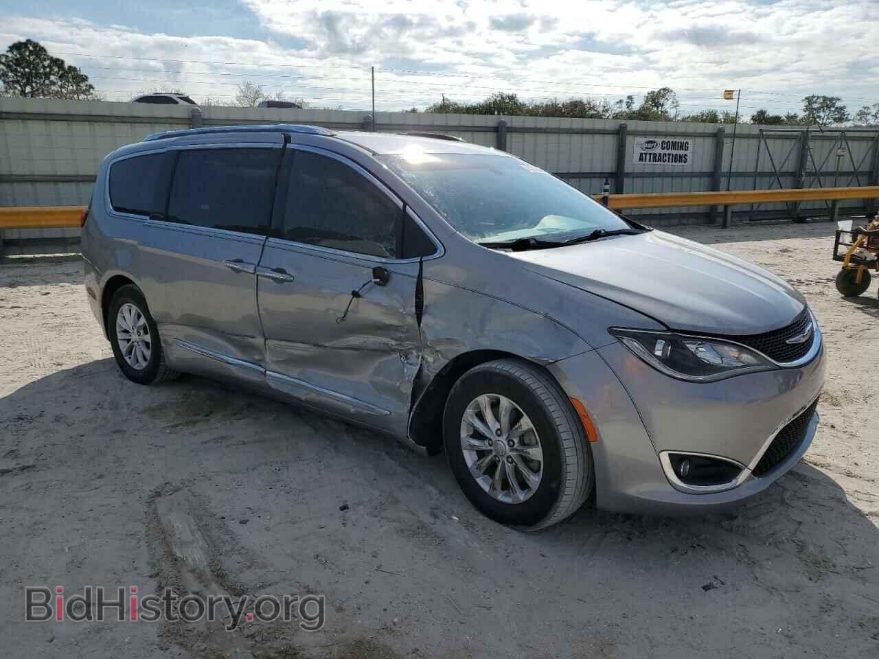 2018 CHRYSLER PACIFICA - VIN: 2C4RC1BG6JR101937 - Фото 4