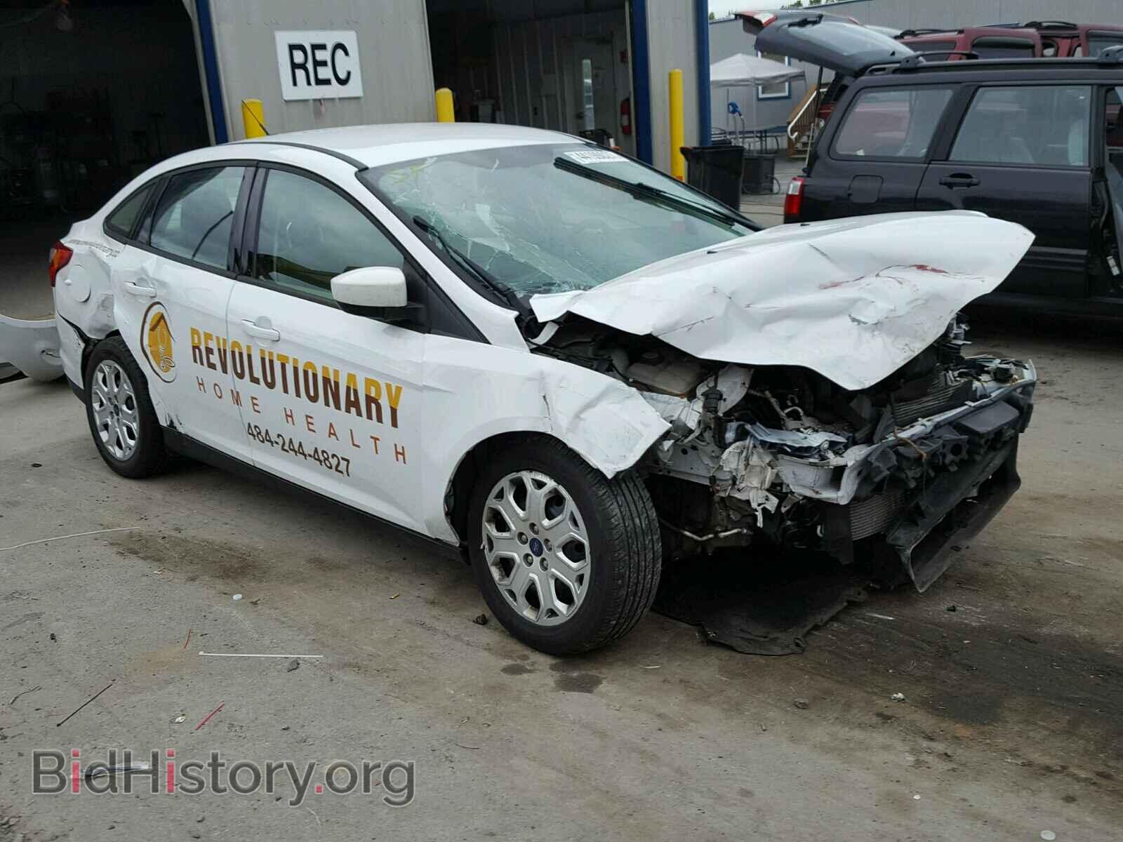 Photo 1FAHP3F28CL365396 - FORD FOCUS 2012