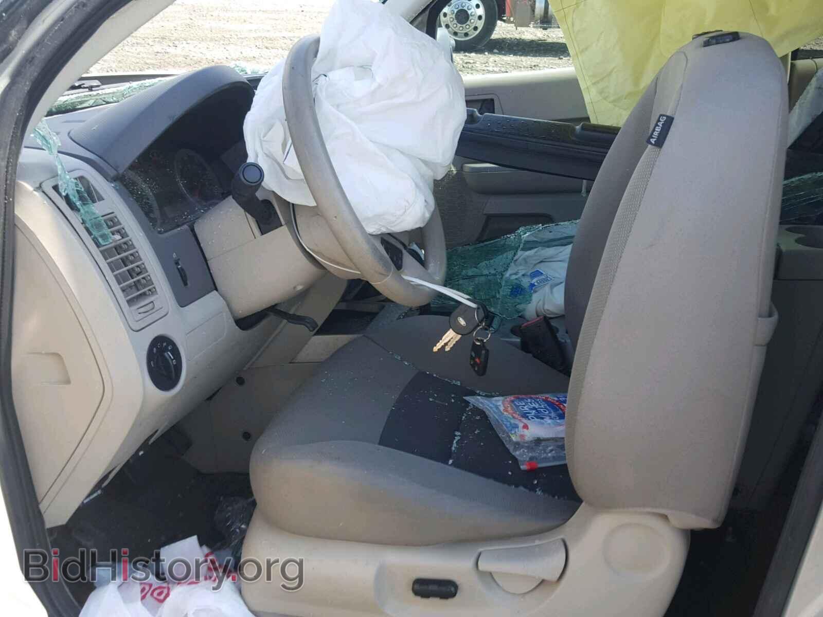 2008 FORD ESCAPE - VIN: 1FMCU93188KA44575 - Photo 5
