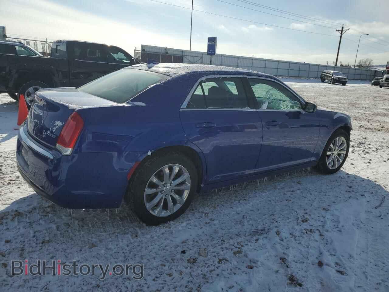 2018 CHRYSLER 300 - VIN: 2C3CCARG0JH223084 - Фото 3