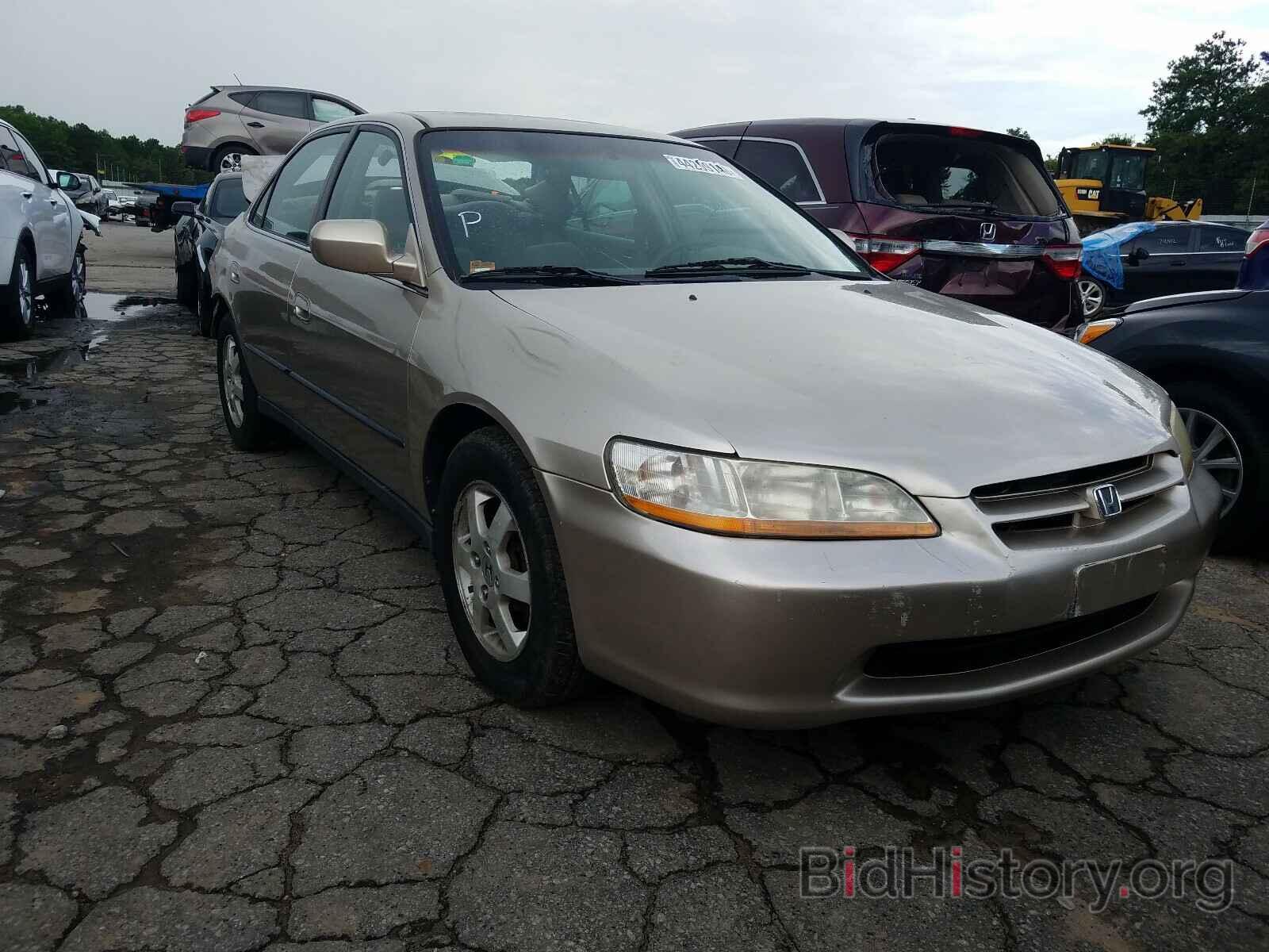 Photo 1HGCG5641XA024443 - HONDA ACCORD 1999