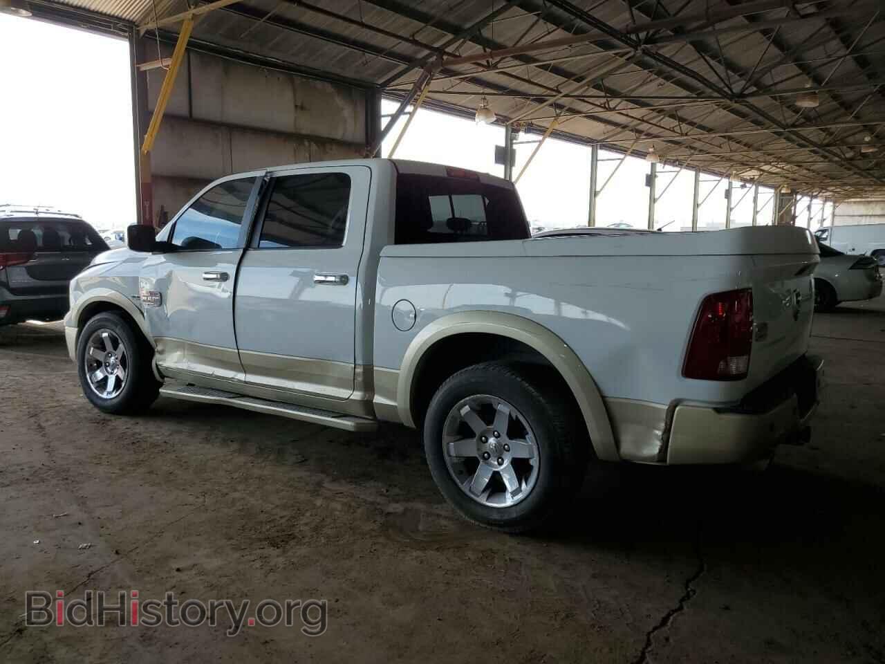 2011 DODGE RAM 1500 - VIN: 1D7RB1CTXBS654918 - Фото 2