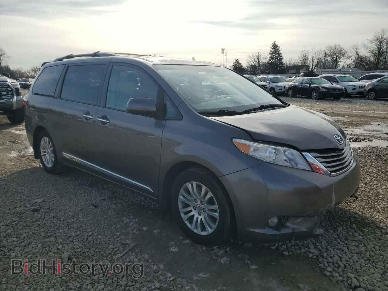 2016 TOYOTA All Models - VIN: 5TDYK3DC2GS719776 - Фото 4