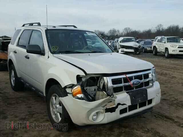 Фотография 1FMCU0D71BKB43132 - FORD ESCAPE 2011