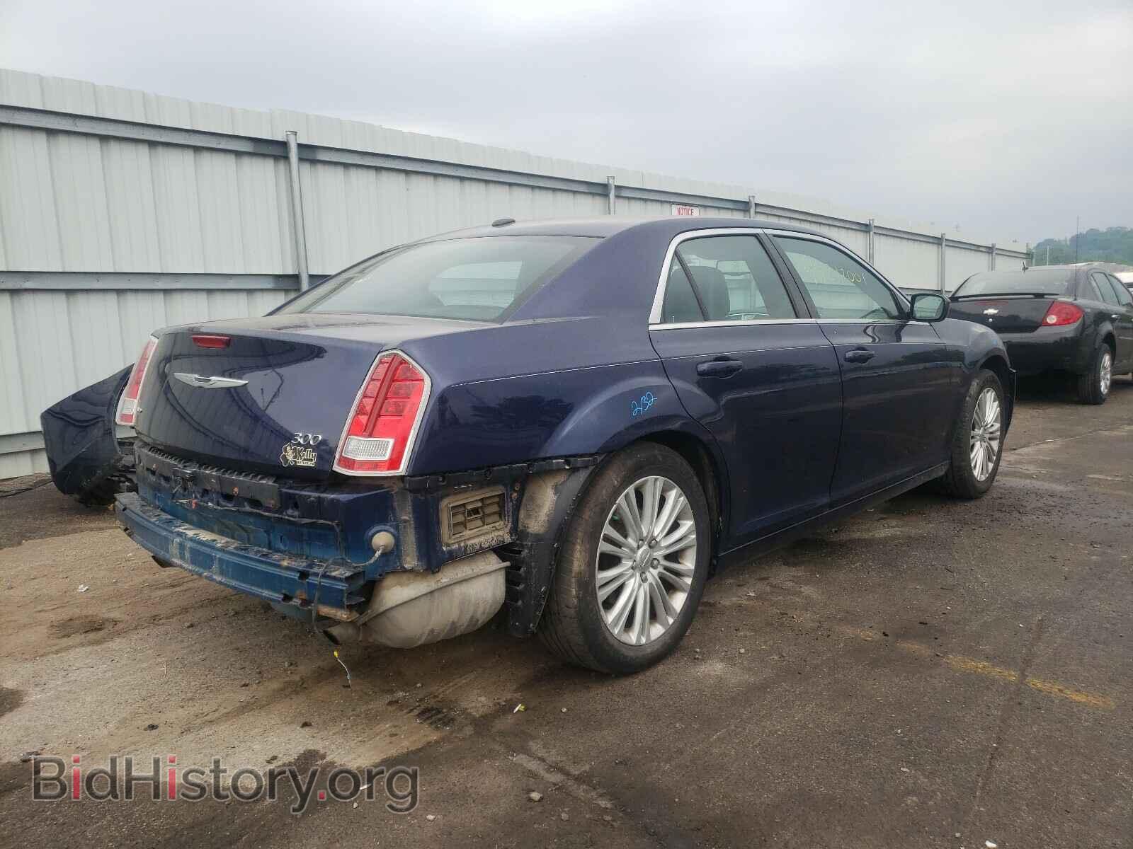 2014 CHRYSLER 300 - VIN: 2C3CCARG6EH287877 - Фото 4