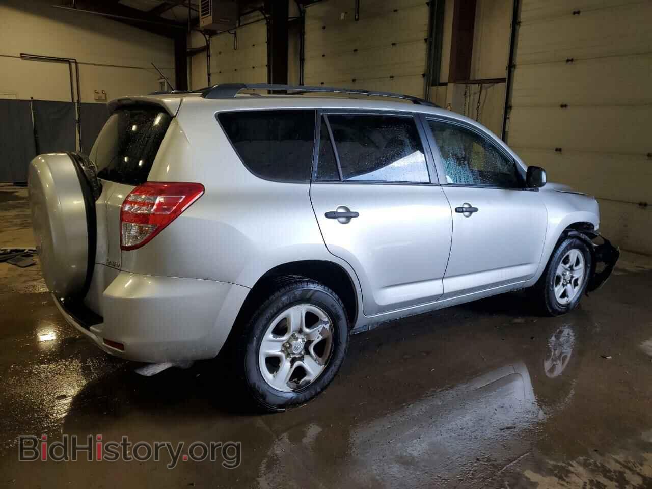 2011 TOYOTA RAV4 - VIN: 2T3BF4DV8BW175051 - Фото 3