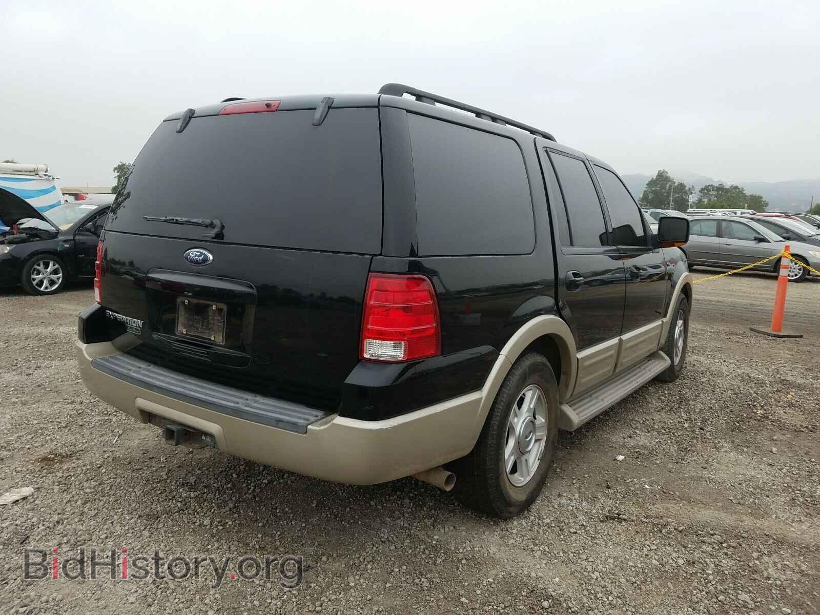 2005 FORD EXPEDITION - VIN: 1FMPU17595LA26141 - Фото 4