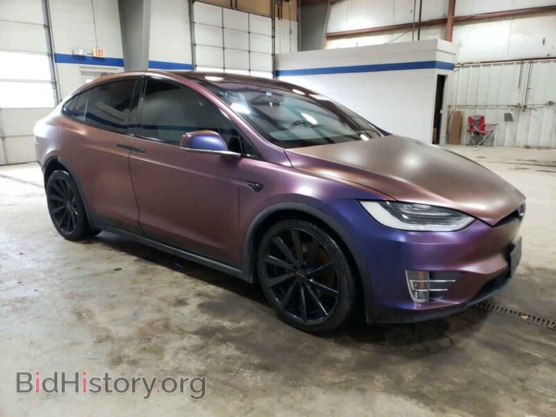 2017 Tesla MODEL X (VIN 5YJXCDE2XHF075650) — photo 4 of 12